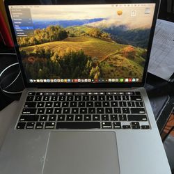 Clean MacBook Pro (2020)