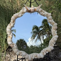 Handcrafted Seashell Wall Mirror - Round Bathroom Decor - Custom Home Mirror...Size in dia 20 inch