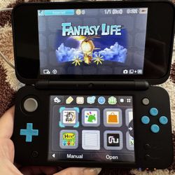 Nintendo 2DS XL