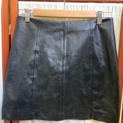 Tinsel Vegan Black Leather Mini Skirt Size Small