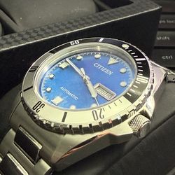 Citizen Automatic Two Tone Dial NH7530-52M