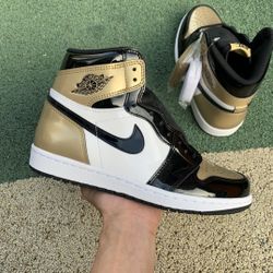 Jordan 1 Gold Toe AJ1