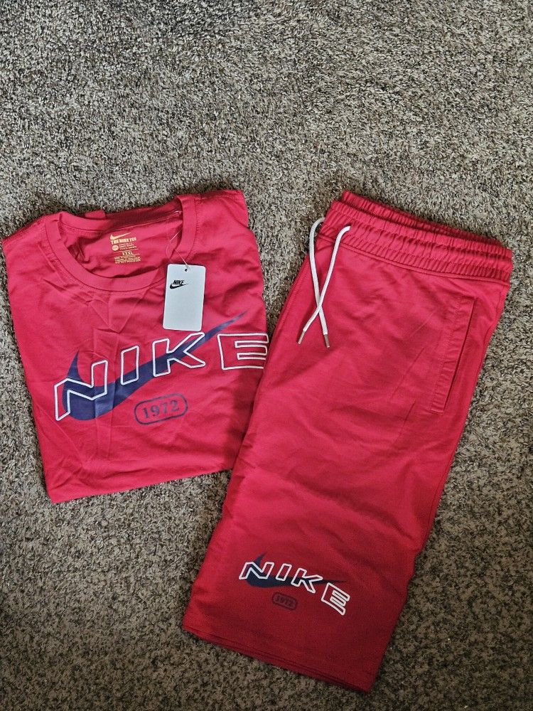 Men's NIKE shorts & t-shirt