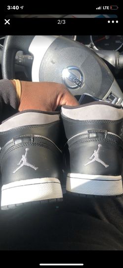 Air jordan 1s *BOTH AN GREAT CONDITION*