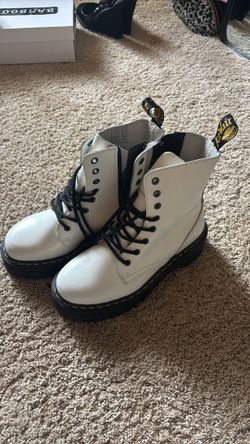 Doc Martens high top boot with leather