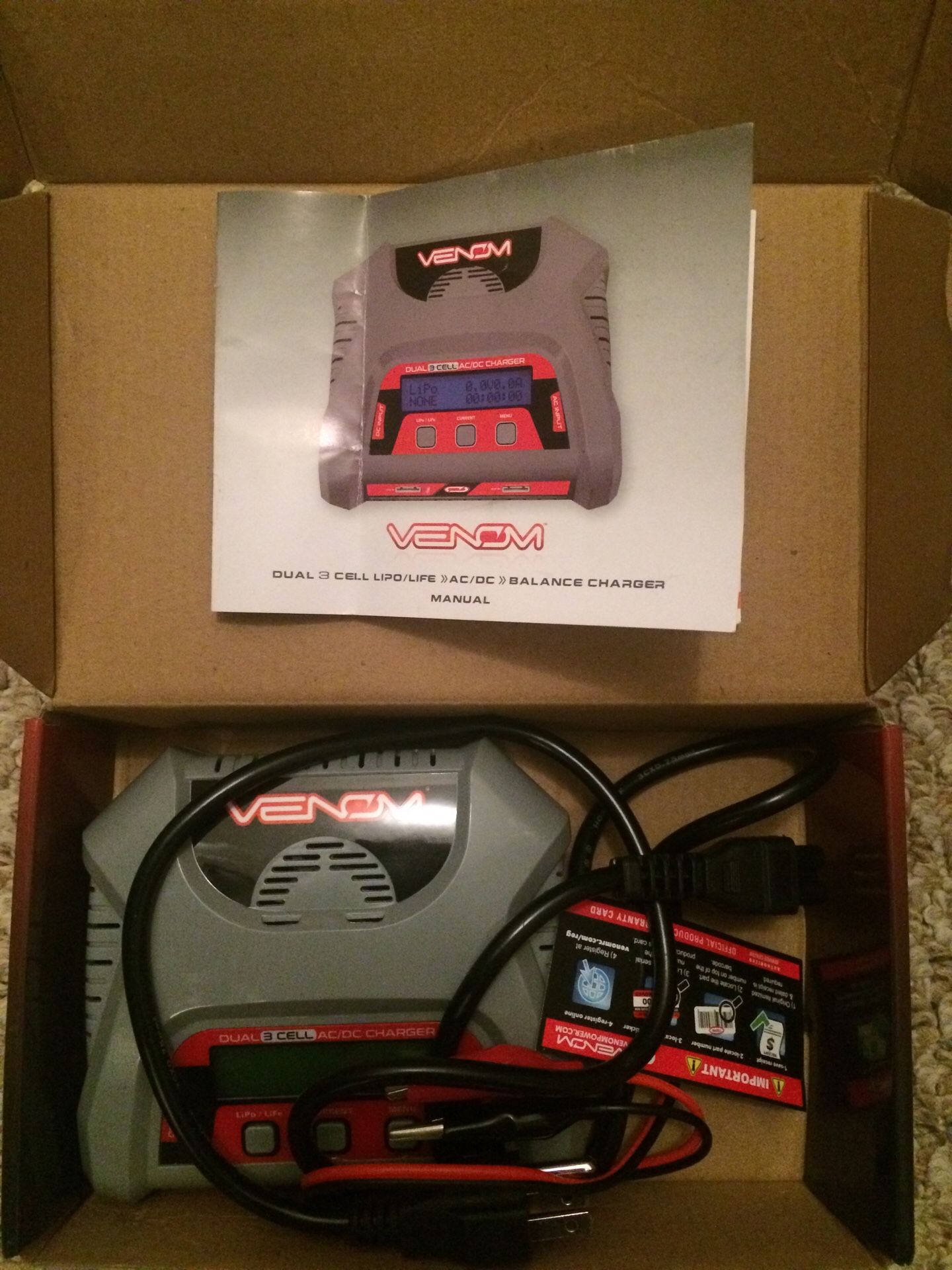 Venom dual 3 cell ac dc charger NIB