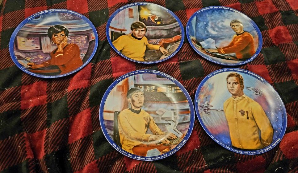 Star Trek Plates