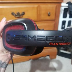 Plantronics  Gamer headphones