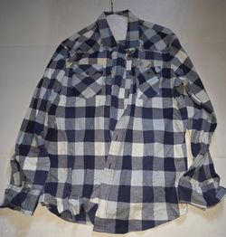 Wrangler Buffalo Plaid Button-Up Shirt ( size Large )