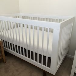 Convertible Crib with Mattress