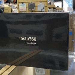Insta360 Ace Pro 2 Xplorer Combo