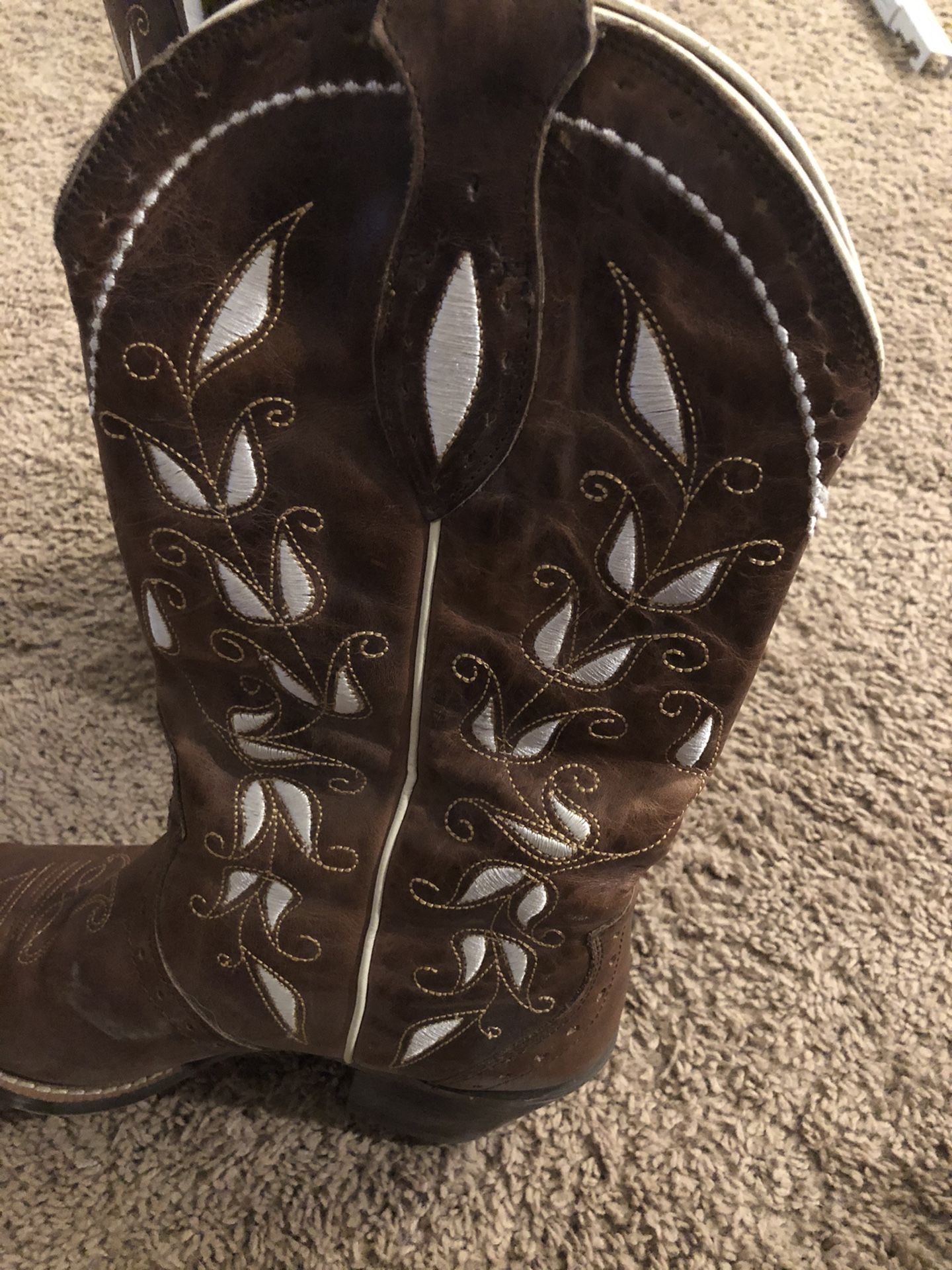 Women’s cowboy boots