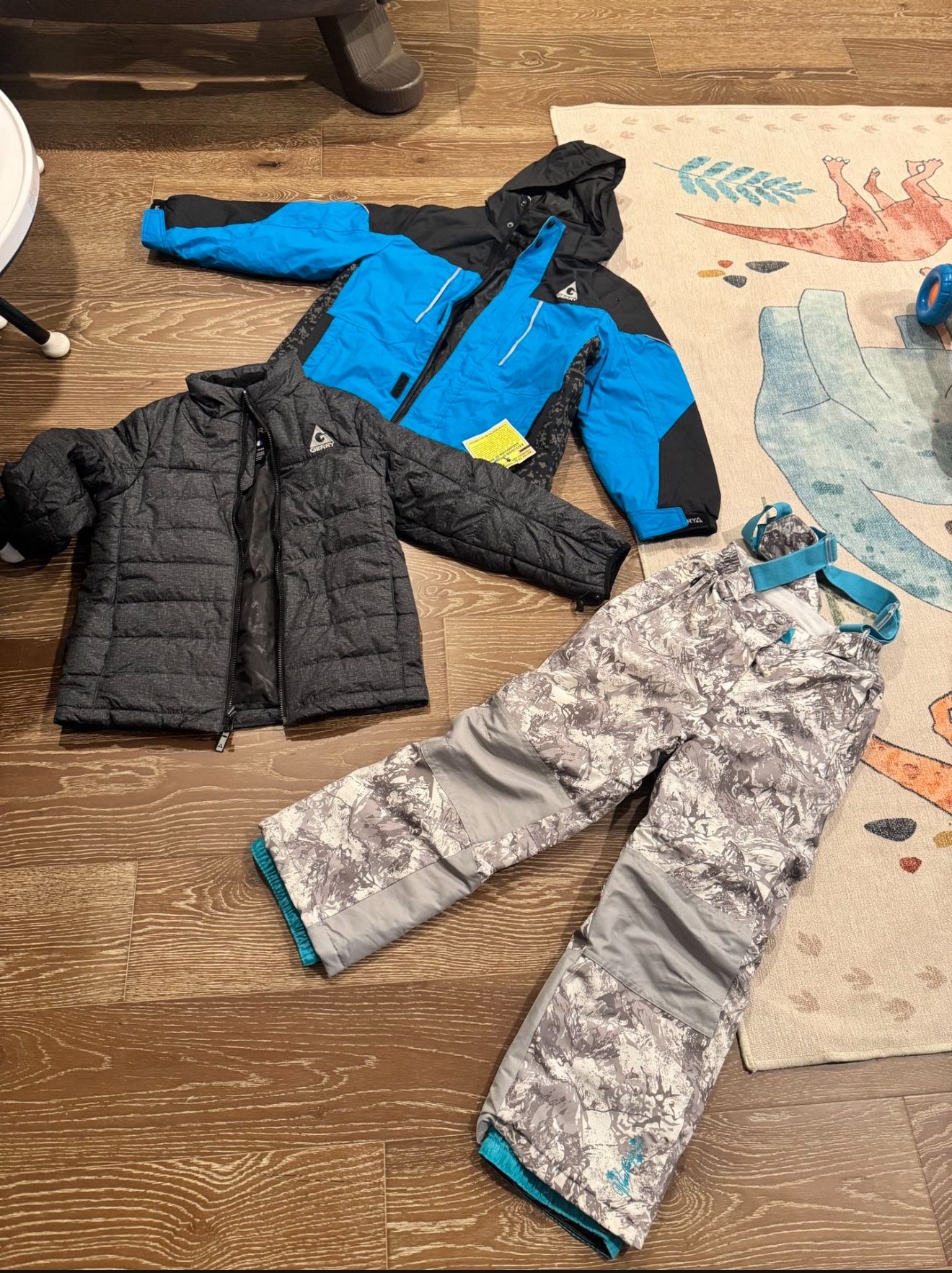 GERRY 32degrees Weatherproof Snowsuit Ski Suit, Size 10-12 Medium