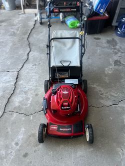 Toro Recycler 22" Walk-Behind Self-Propelled Gas Mower with Electric Start