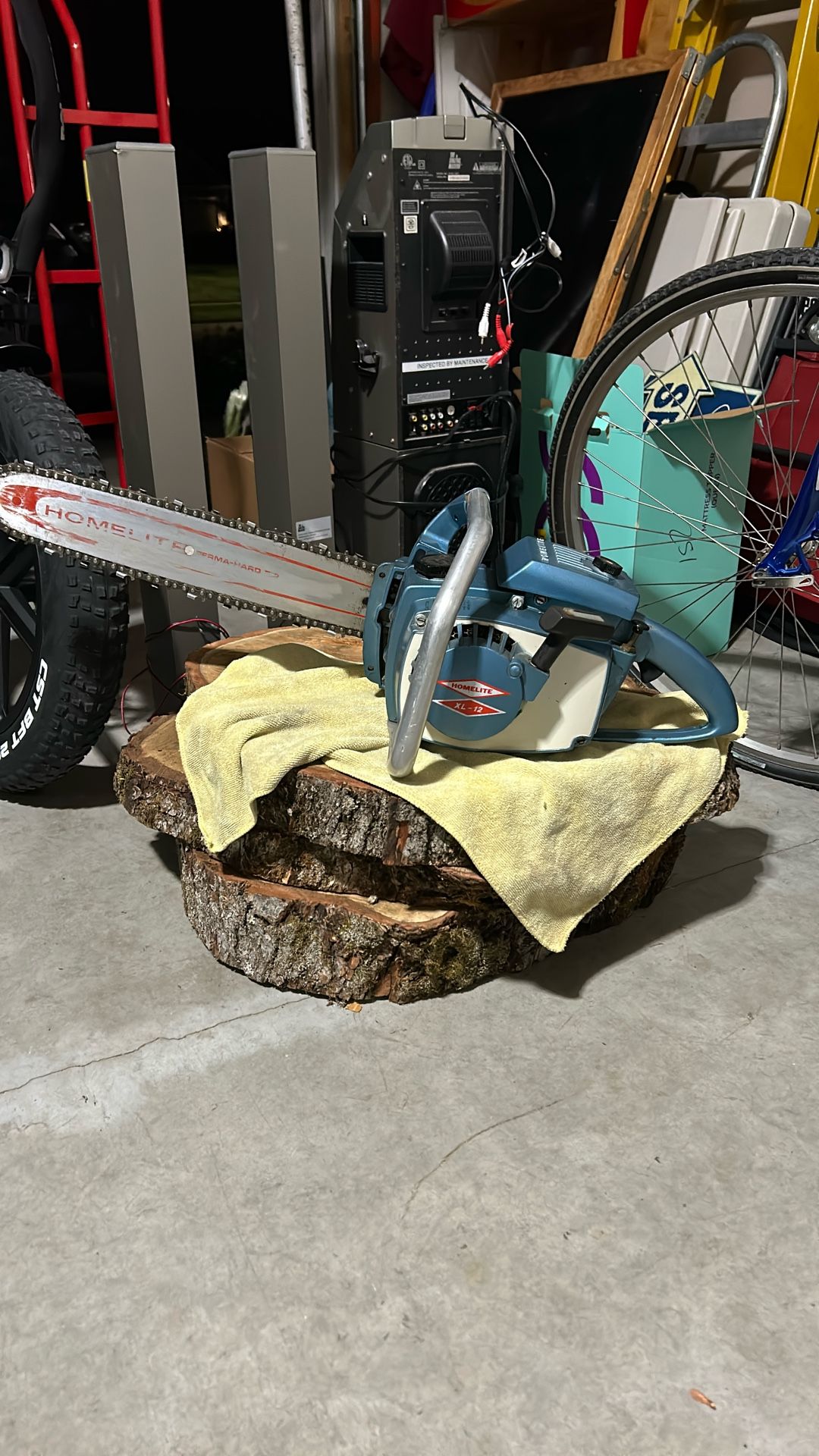 Homelite XL-12 Chainsaw