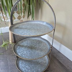 3 tiered stand