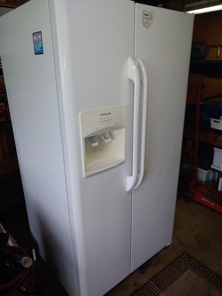 Frigidaire Side By Side French Door Refrigerator