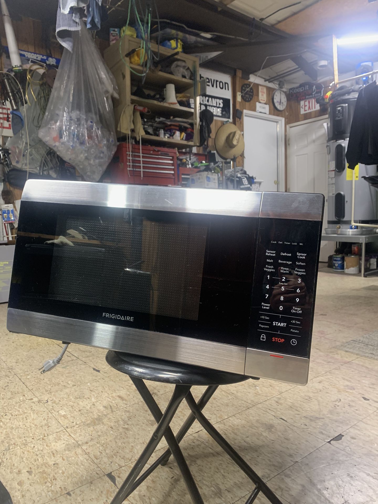 Fridgedaire Microwave 🤘🏾