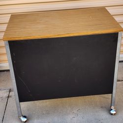 Metal Cabinet With Wheels And Shelve 