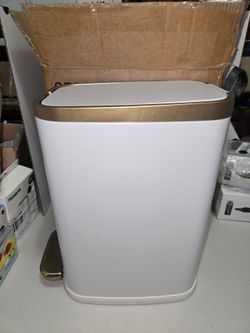 Ceroelda bathroom trash can
