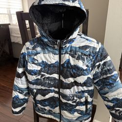 The North Face Boys Reversible Winter Jacket (L) 12
