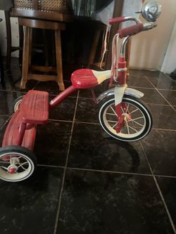 Red Tricycle
