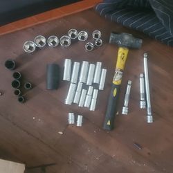  Sockets Metric And SAE And Hammer 
