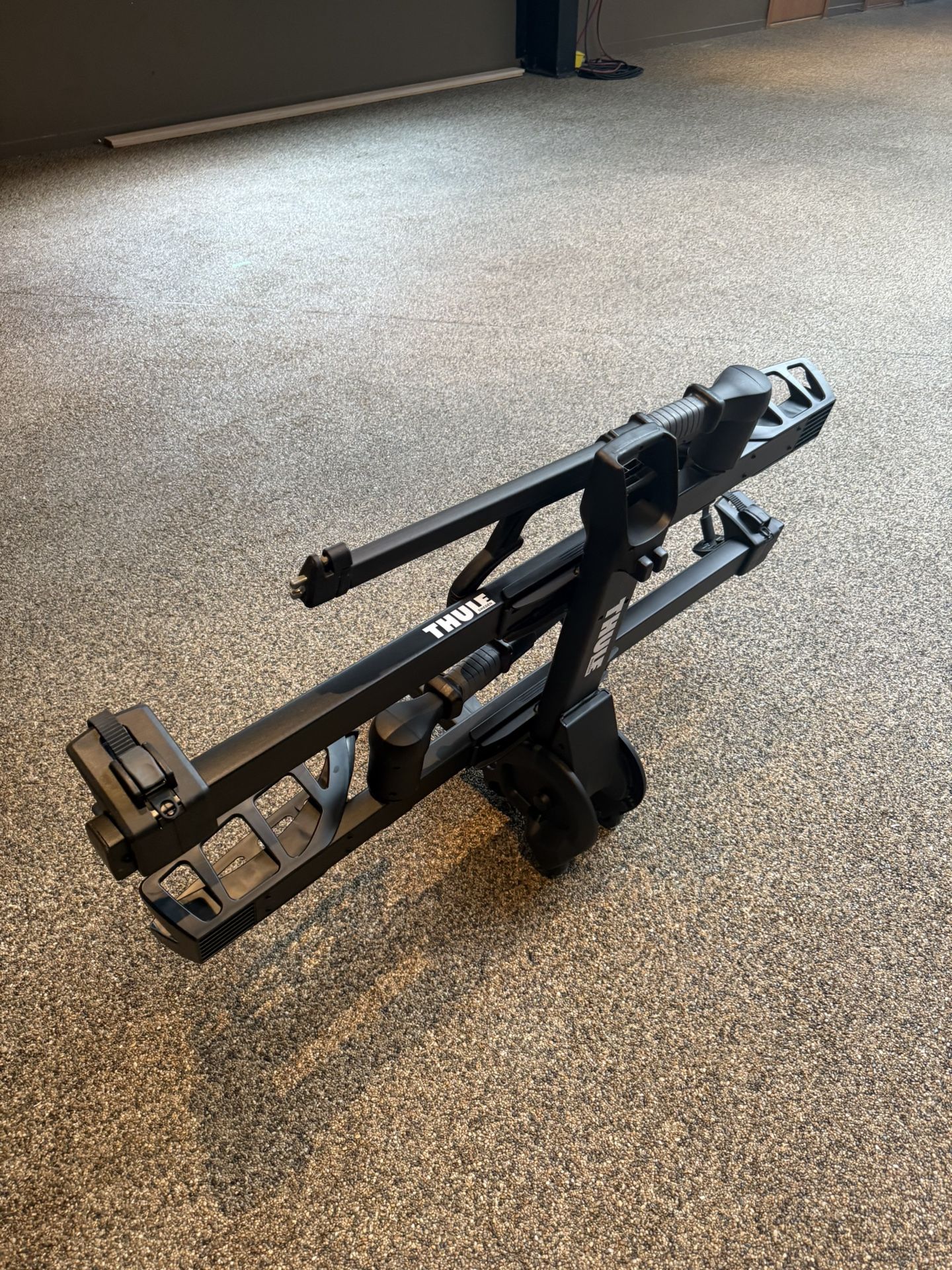 Thule T2 Pro XTR Hitch Bike Rack – 2-Bike Platform Style (Used, Excellent Condition) – $650