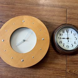 9 Inches Wall Clock 2$ and 15 Inches Wall Clock .Both 5$