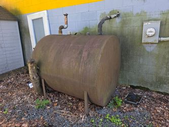 550 Gallon Tank