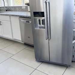 36” KITCHENAID PROFESSIONAL COUNTER-DEP REFRIGERATOR STAINLESS STEEL “ WORKS GREAT”