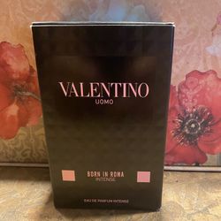 Valentino Uomo Born in Roma Intense – 100ml Only Sprayed Twice 