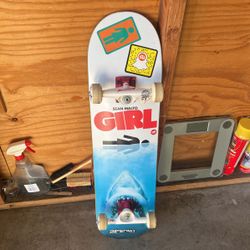 GIRL Skateboard 