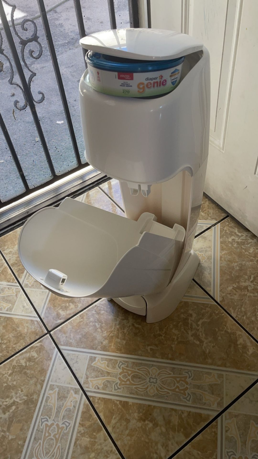 Diaper Genie Diaper Pail 