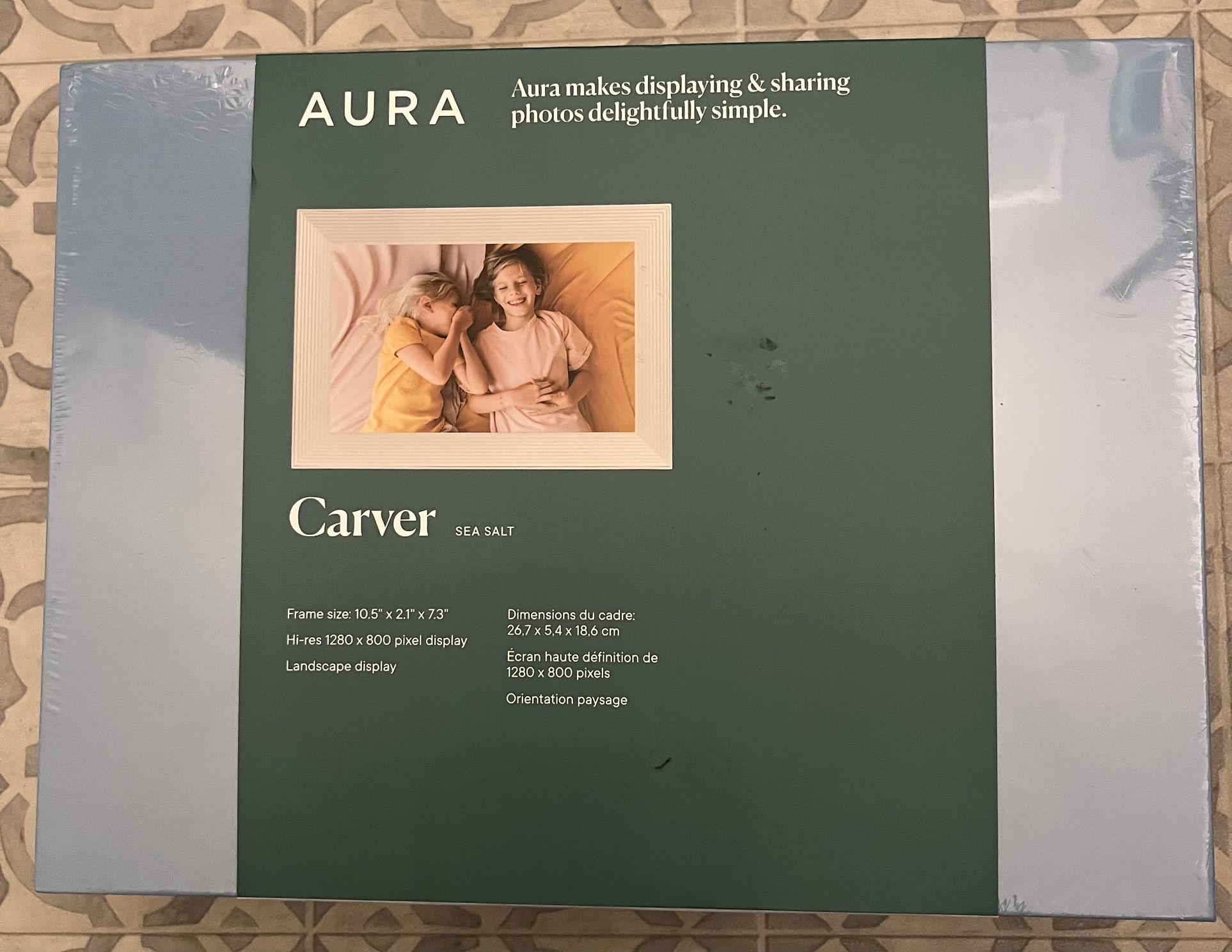 Aura Carver 10” Screen Picture frame