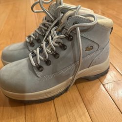Sketchers Women’s Boots 