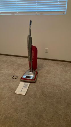Quick Kleen Commercial Heavy Duty Vacuum Cleaner