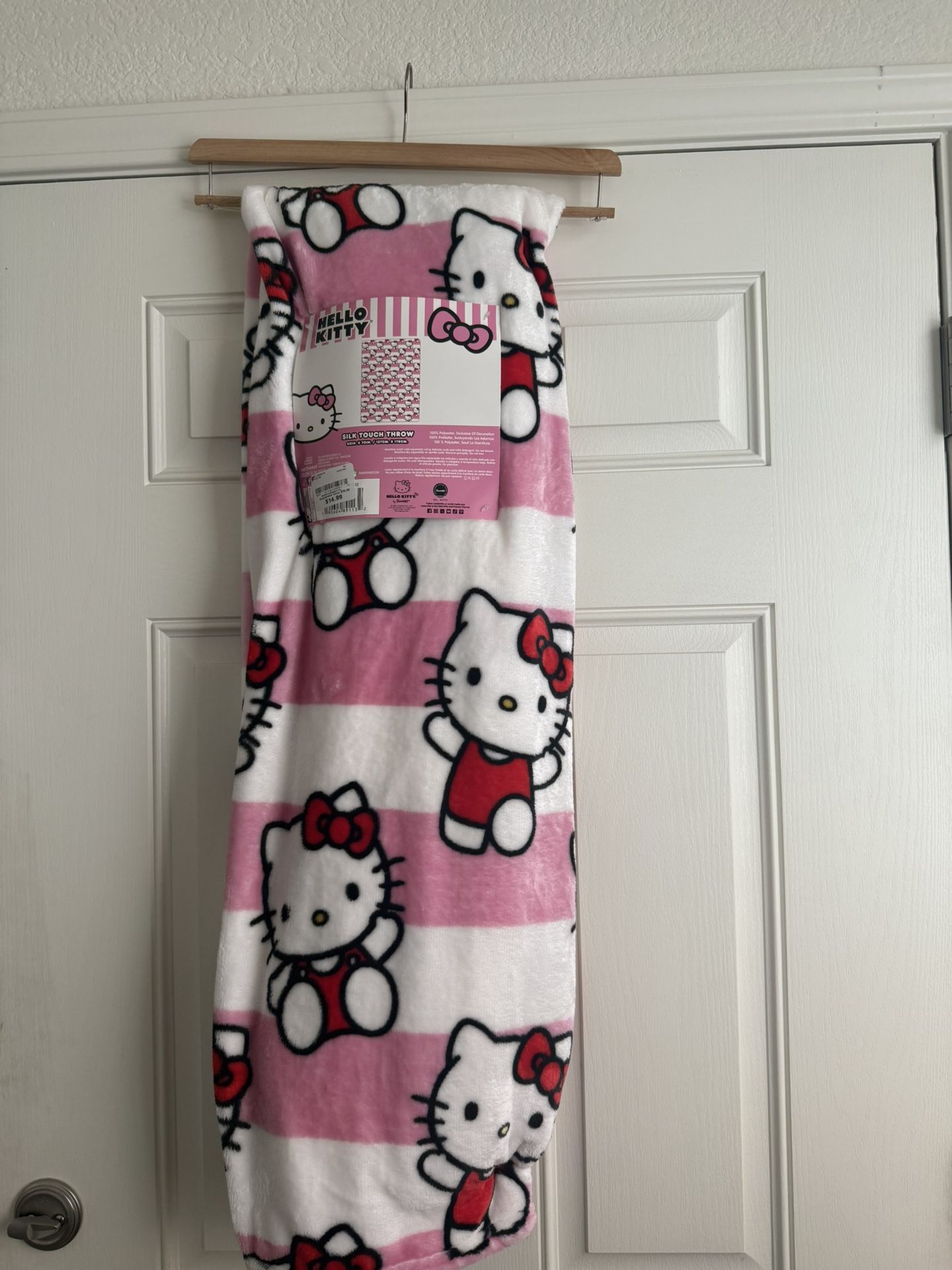 HELLO KITTY THROW BLANKET PINK WHITE