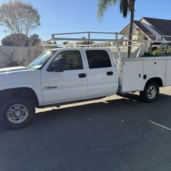 2007 Chevy 2500 Crew Cab Utility Truck