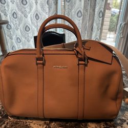 Micheal Kors Duffel Bag (New)