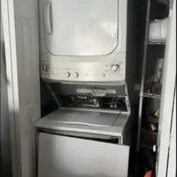 Stackable Washer & Dryer GE - read post 