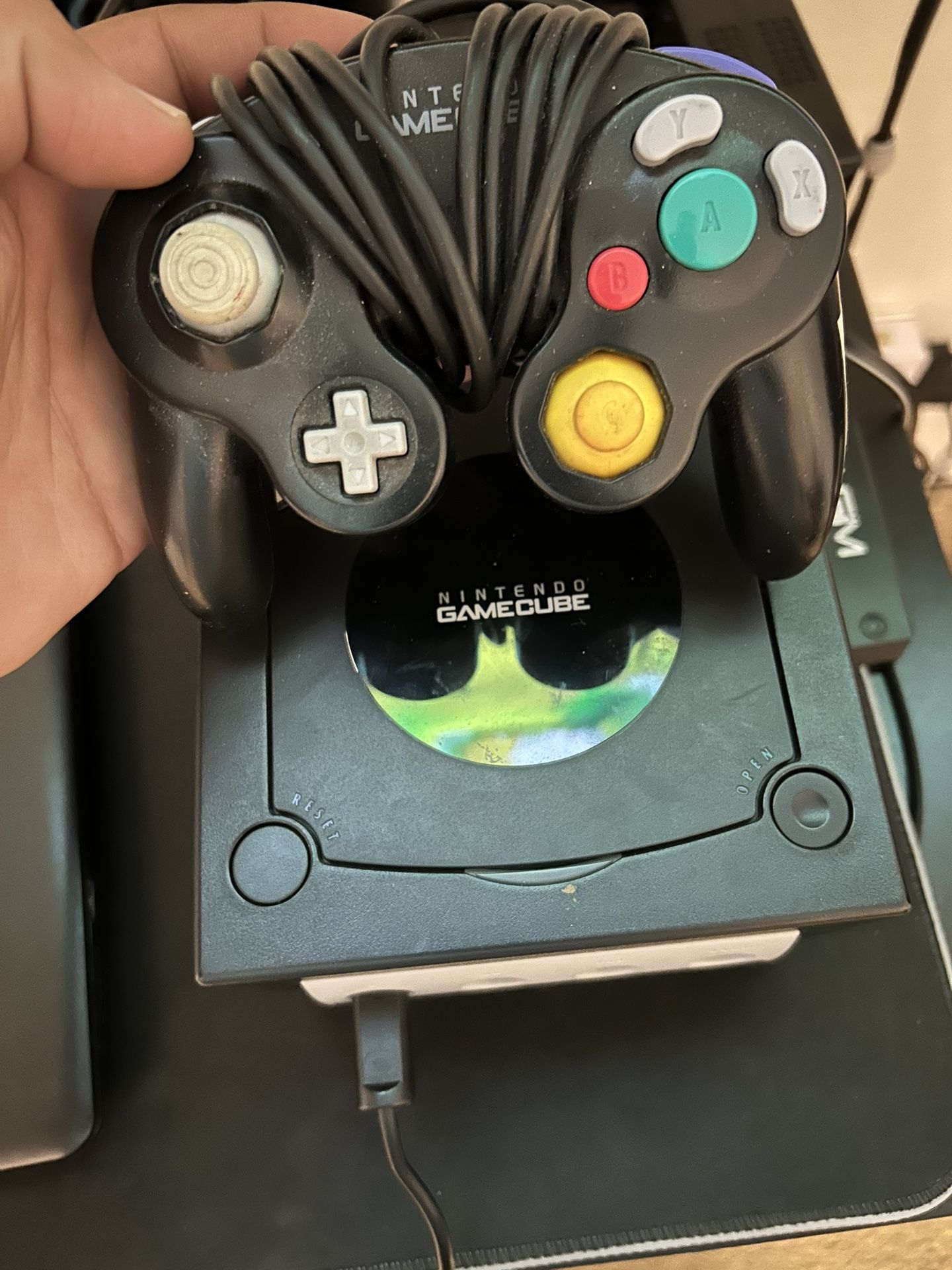 GameCube + HDMI adapter + 5 controllers + 1 Game + 1 memory card
