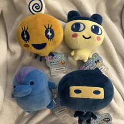 Tamagotchi plush bundle