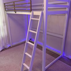 Little Seeds Monarch Hill Twin Loft Bed