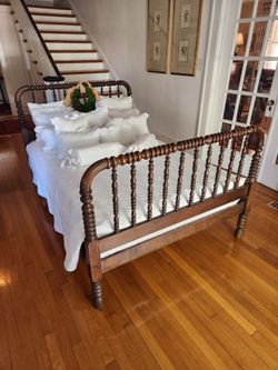 Beautiful Antique Jenny Lind Bed