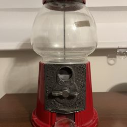 Vintage 1985 Carousel No.11 Junior Glass Globe Cast Metal Gumball Machine