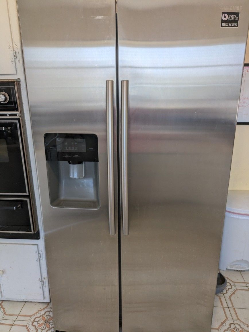 Refrigerator Samsung