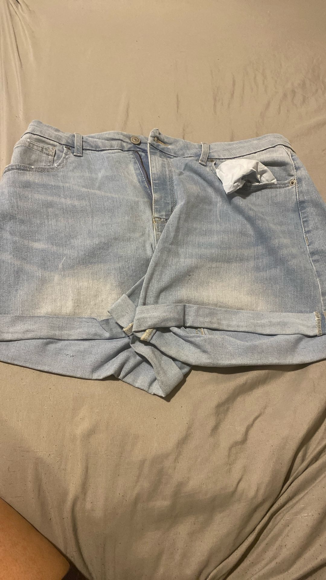 Shorts Size 17