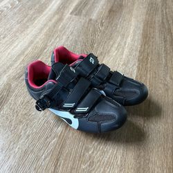 Pelaton Cycling Clip Shoes