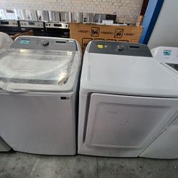 New Samsung Set Scratch And Dent Washer And Gas Dryer 